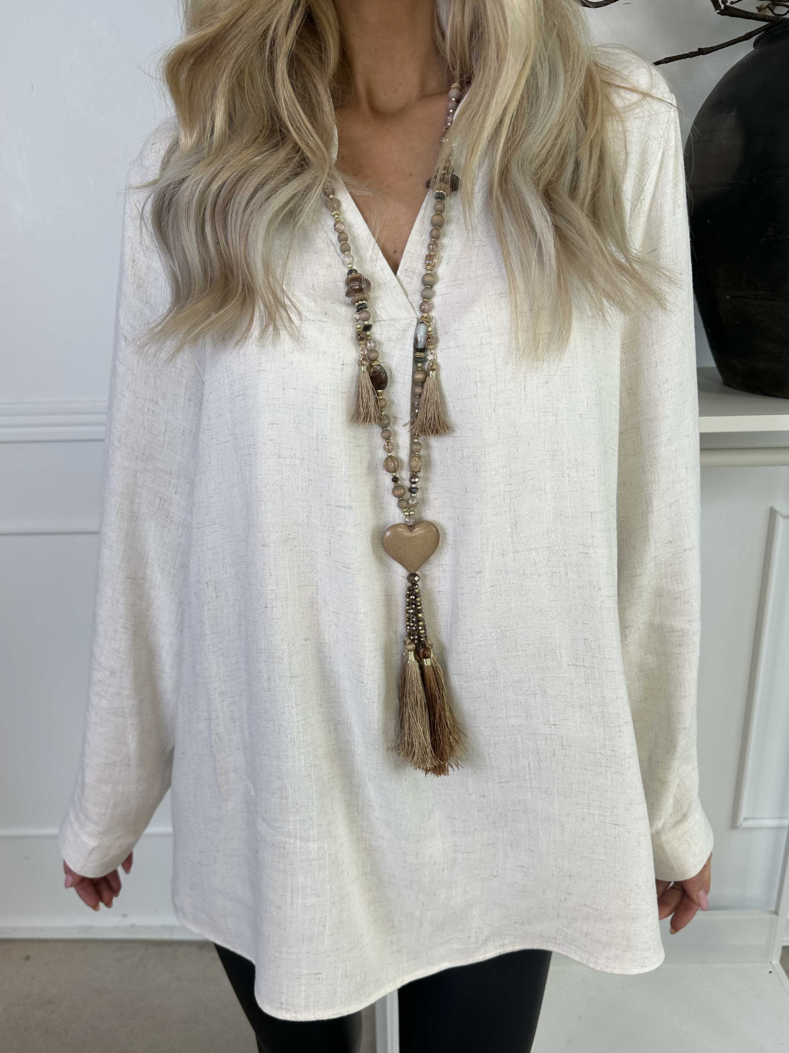 Benna - Ensfarvet tunika lavet i blød viskose